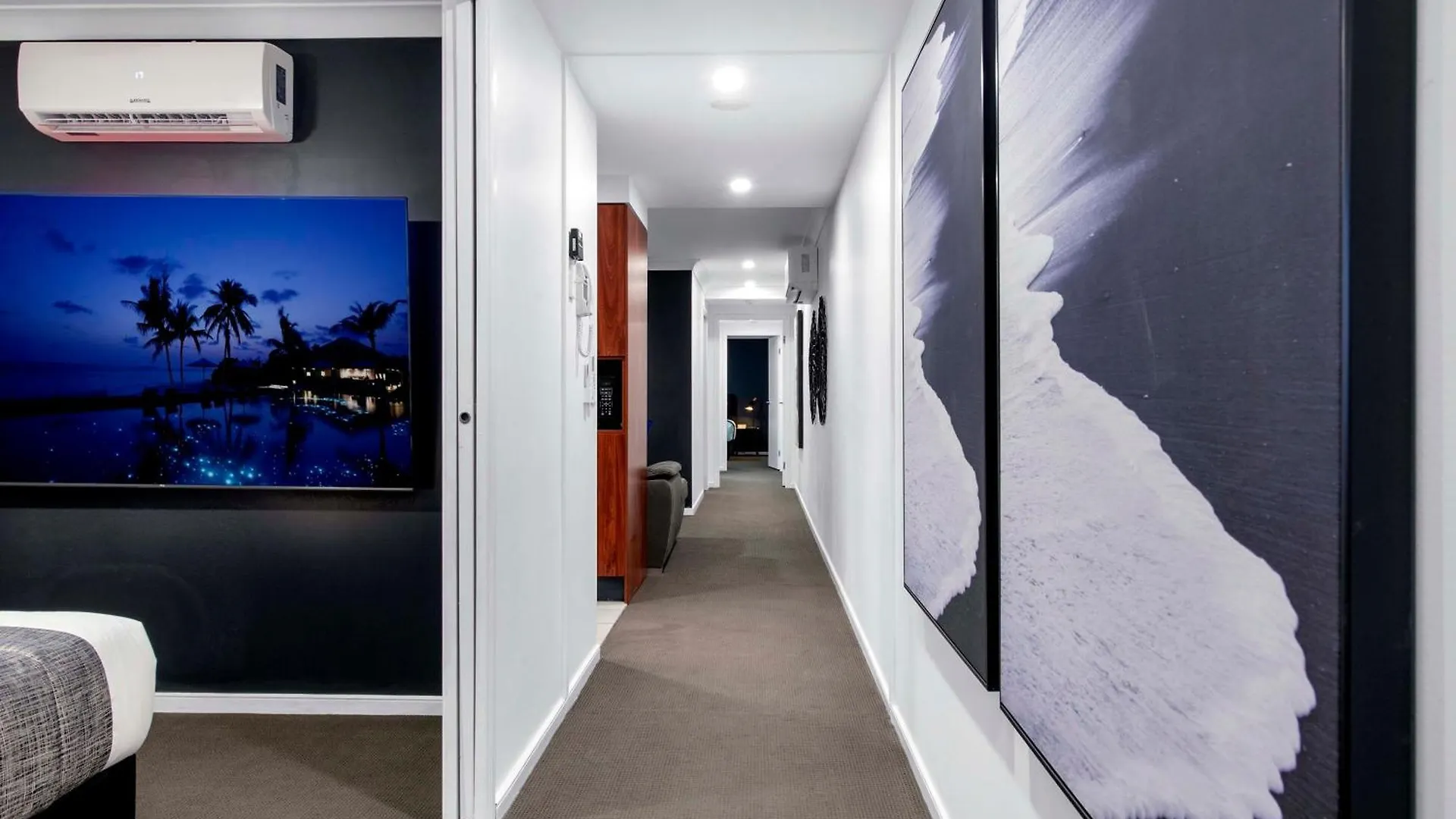 Self Contained Apartments At Chevron Renaissance - Privately Managed - Wow Stay Gold Coast